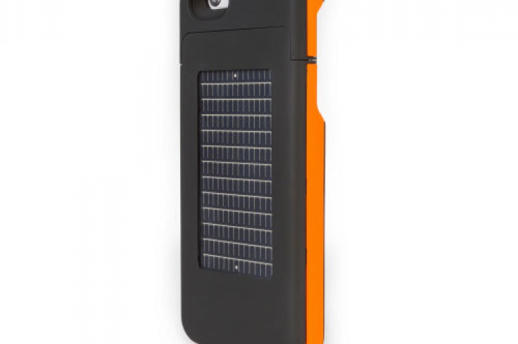 Alegre refrigerador Destreza Carcasa solar para tener todo el día el iPhone 6 conectado sin gastar | El  Correo del Sol